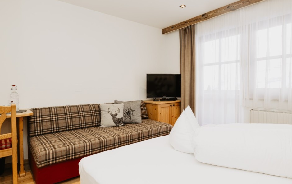 Gem&uuml;tliches Doppelzimmer im Hotel Dorfer in Gro&szlig;arl